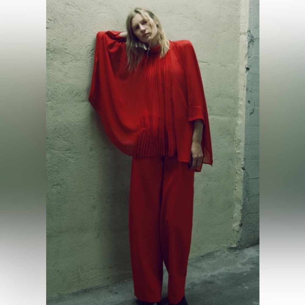 ZARA LIMITED EDITION TIED CAPE TOP WITH MATCHING PANT SET